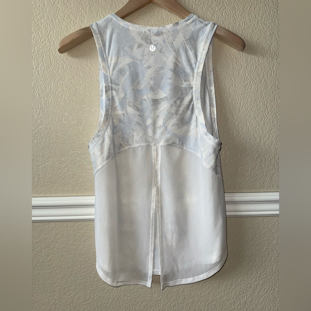 LIKE NEW Lululemon Ace Tank Jasmine White Multi / White Size 2